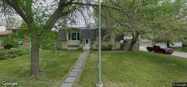 Larawan ng 42 Lakedale Place sa Winnipeg, Manitoba