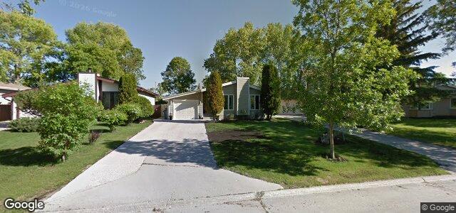 Larawan ng 42 Swan Lake Bay sa Winnipeg, Manitoba