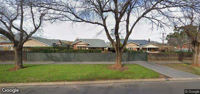 Larawan ng 44 Salisbury Crescent sa Winnipeg, Manitoba