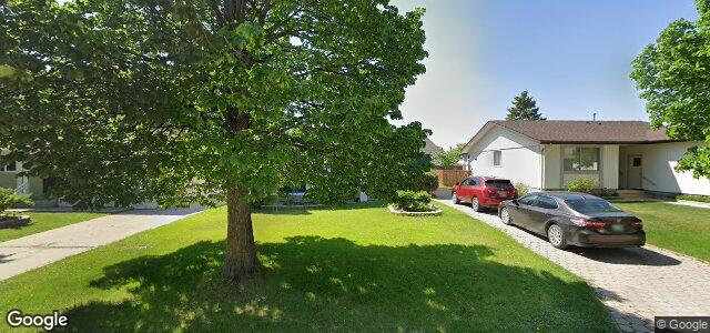 Larawan ng 50 Montclair Bay sa Winnipeg, Manitoba