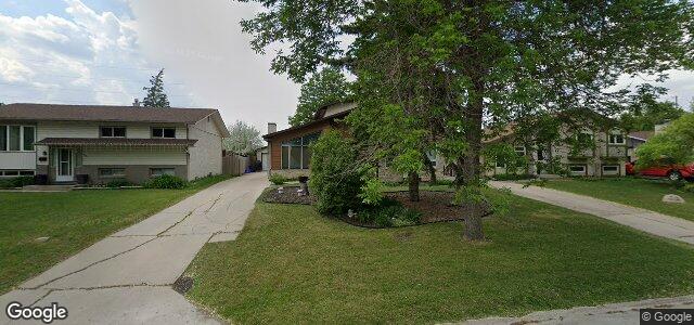 Larawan ng 51 Lakedale Place sa Winnipeg, Manitoba