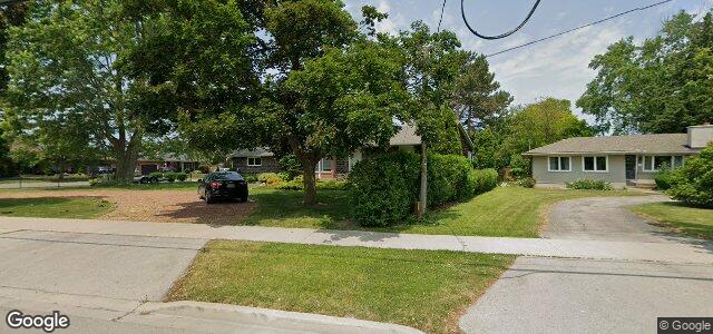 Larawan ng 51 Lakeshore Road sa Winnipeg, Manitoba