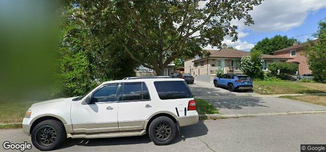 Larawan ng 52 Syracuse Crescent sa Winnipeg, Manitoba