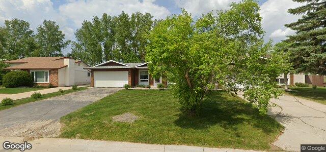 Larawan ng 7 Lake Island Crescent sa Winnipeg, Manitoba