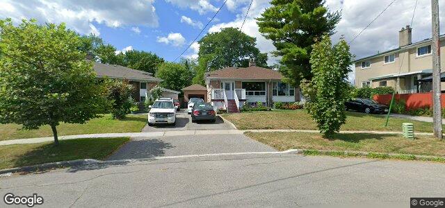 Larawan ng 7 Syracuse Crescent sa Winnipeg, Manitoba