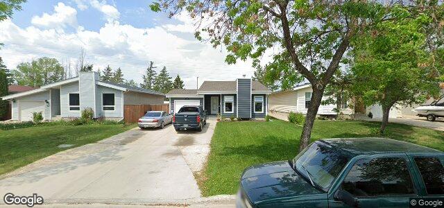 Larawan ng 70 Swan Lake Bay sa Winnipeg, Manitoba