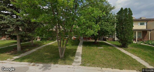 Larawan ng 74 Blue Lake Bay sa Winnipeg, Manitoba