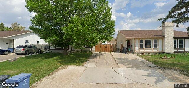 Larawan ng 74 Gull Lake Road sa Winnipeg, Manitoba