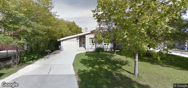 Larawan ng 82 Lake Grove Bay sa Winnipeg, Manitoba