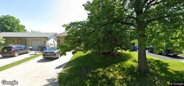 Larawan ng 82 Montclair Bay sa Winnipeg, Manitoba