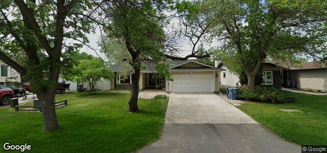 Larawan ng 86 Syracuse Crescent sa Winnipeg, Manitoba