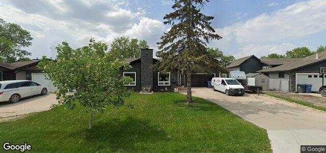 Larawan ng 94 Syracuse Crescent sa Winnipeg, Manitoba