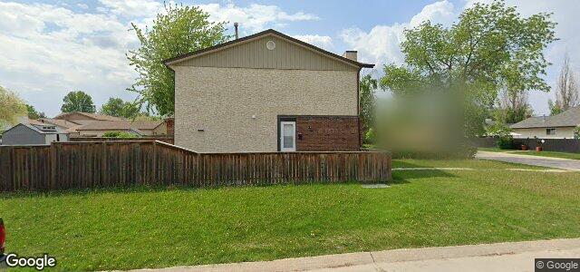 95 West Lake Crescent（加拿大曼尼托巴省温尼伯市）房屋照片