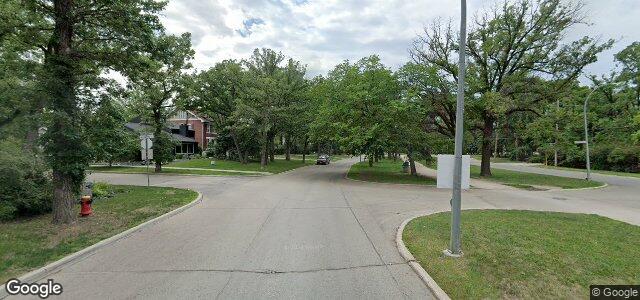 Larawan ng 1015 Wellington Crescent sa Winnipeg, Manitoba