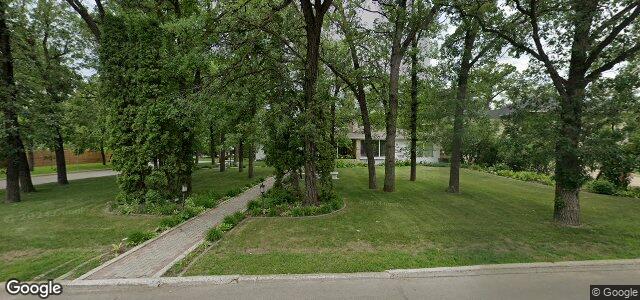 Larawan ng 1020 Wellington Crescent sa Winnipeg, Manitoba