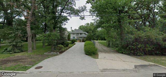 Larawan ng 1209 Wellington Crescent sa Winnipeg, Manitoba