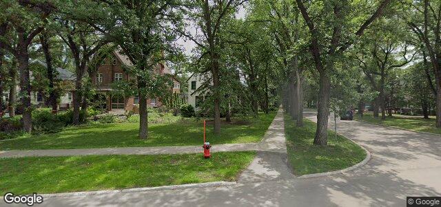 Larawan ng 1238 Wellington Crescent sa Winnipeg, Manitoba