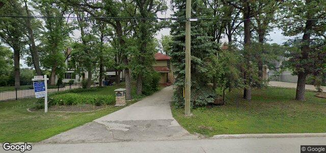 Larawan ng 1239 Wellington Crescent sa Winnipeg, Manitoba