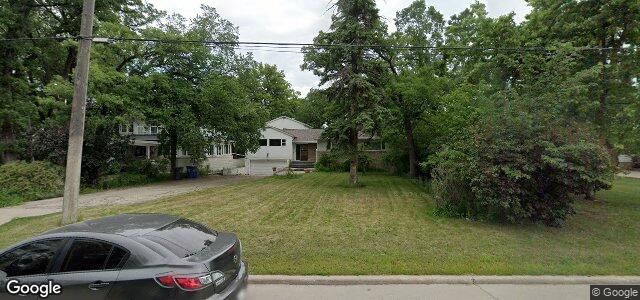 Larawan ng 1323 Wellington Crescent sa Winnipeg, Manitoba