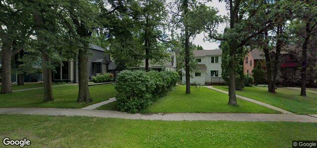 Larawan ng 1326 Wellington Crescent sa Winnipeg, Manitoba