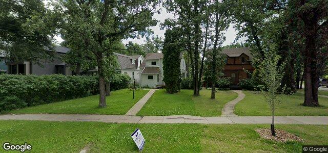 Larawan ng 1328 Wellington Crescent sa Winnipeg, Manitoba