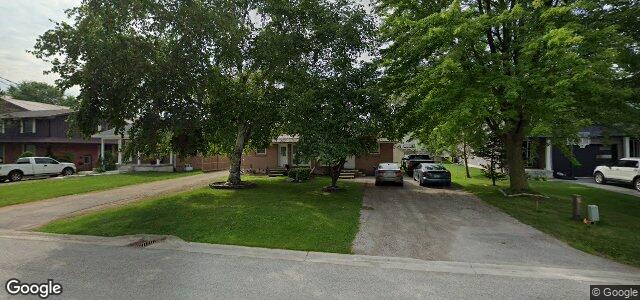 Larawan ng 137 Brock Street sa Winnipeg, Manitoba