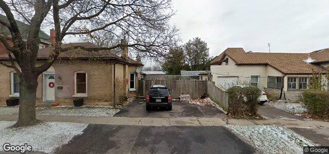 Larawan ng 147 Brock Street sa Winnipeg, Manitoba