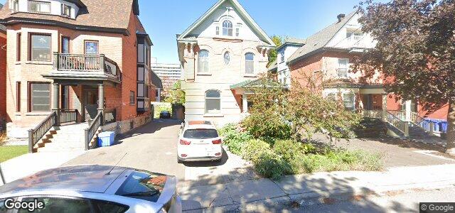 Larawan ng 171 Waverley Street sa Winnipeg, Manitoba