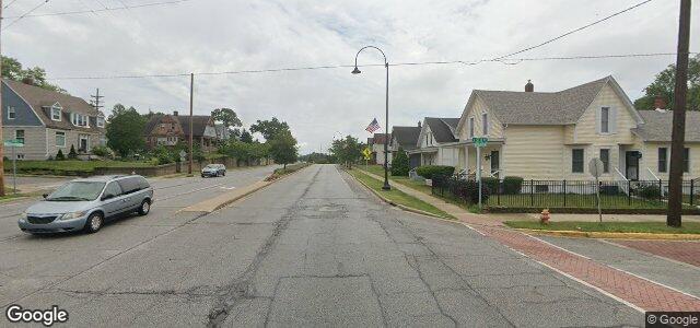 Larawan ng 49 Oak Street sa Winnipeg, Manitoba