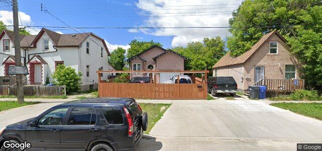 Larawan ng 260 Owena Street sa Winnipeg, Manitoba