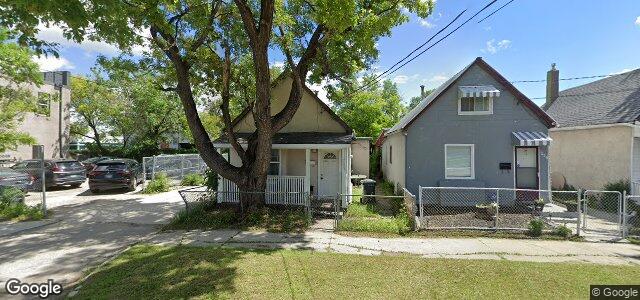 Larawan ng 261 Reitta Street sa Winnipeg, Manitoba