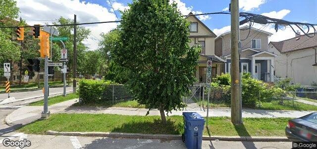 Larawan ng 400 Bannatyne Avenue sa Winnipeg, Manitoba