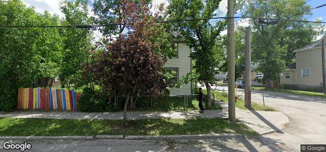 Larawan ng 438 Bannatyne Avenue sa Winnipeg, Manitoba