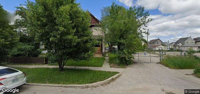 Larawan ng 683 Elgin Avenue sa Winnipeg, Manitoba