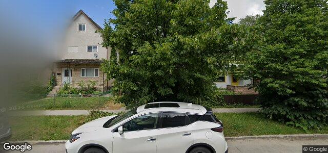 Larawan ng 687 Elgin Avenue sa Winnipeg, Manitoba