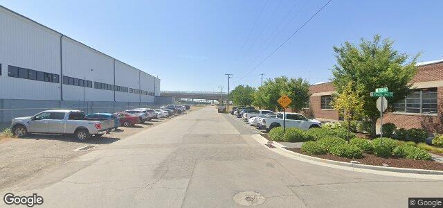 Larawan ng 701 Pacific Avenue sa Winnipeg, Manitoba