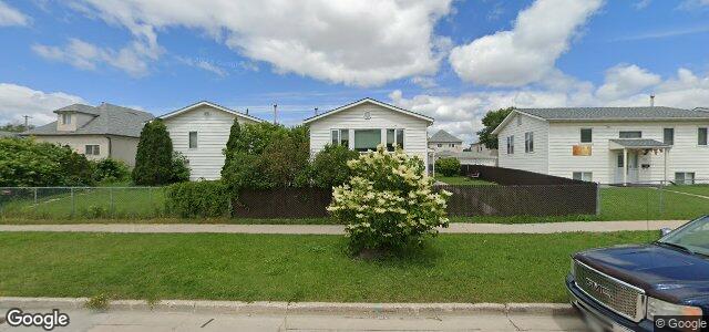 Larawan ng 727 Ross Avenue sa Winnipeg, Manitoba