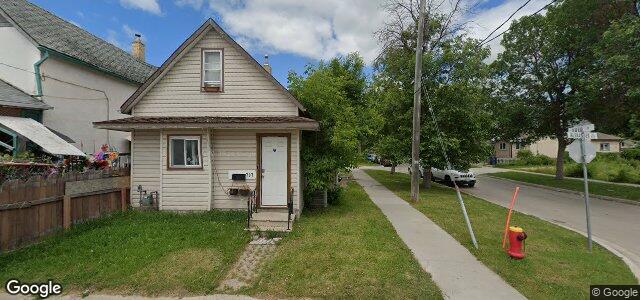 Larawan ng 737 Alexander Avenue sa Winnipeg, Manitoba