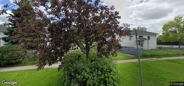 Larawan ng 744 Ross Avenue sa Winnipeg, Manitoba