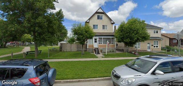Larawan ng 749 Ross Avenue sa Winnipeg, Manitoba