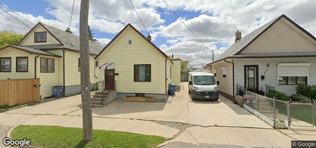 Larawan ng 806 Alexander Avenue sa Winnipeg, Manitoba