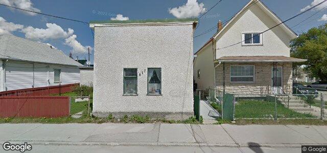 Larawan ng 819 Alexander Avenue sa Winnipeg, Manitoba