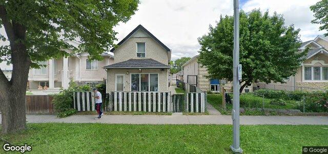 Larawan ng 977 Winnipeg Avenue sa Winnipeg, Manitoba