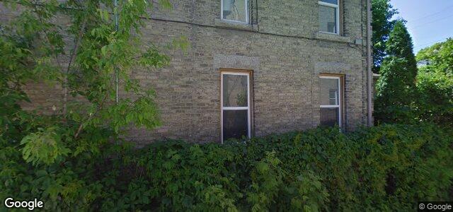 Larawan ng 114 Balmoral Street sa Winnipeg, Manitoba