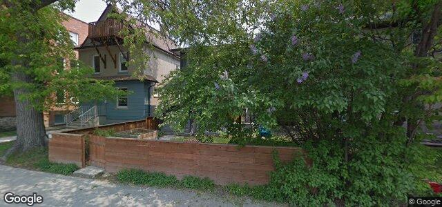 Larawan ng 141 Langside Street sa Winnipeg, Manitoba