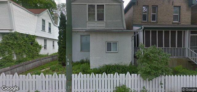 Larawan ng 179 Langside Street sa Winnipeg, Manitoba