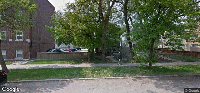 Larawan ng 204 Furby Street sa Winnipeg, Manitoba
