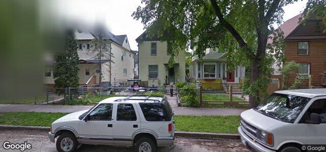 Larawan ng 208 Balmoral Street sa Winnipeg, Manitoba