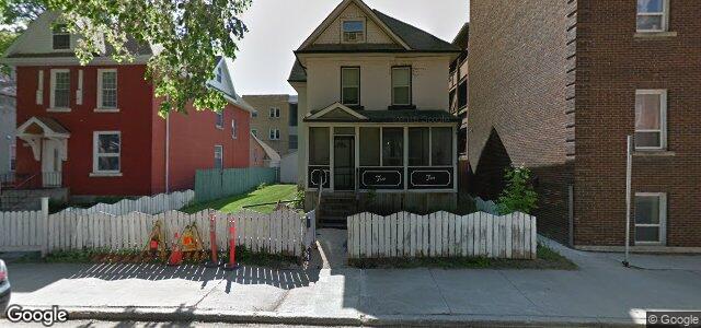 Larawan ng 210 Langside Street sa Winnipeg, Manitoba