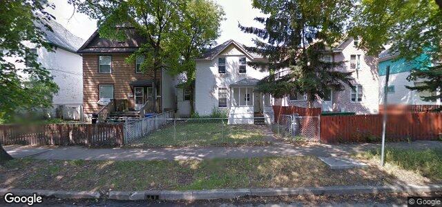 Larawan ng 218 Balmoral Street sa Winnipeg, Manitoba